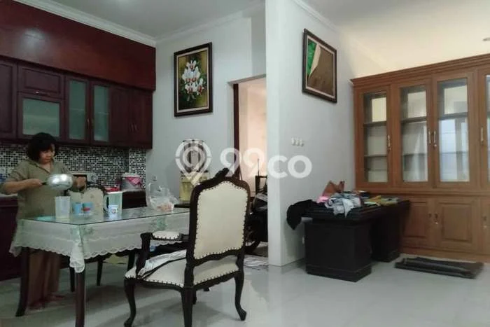 Dijual Rumah Minimalis Bagus Punya 5 KT di Wiyung Surabaya - Dijual Rumah Minimalis Bagus Punya 5 KT di Wiyung Surabaya -