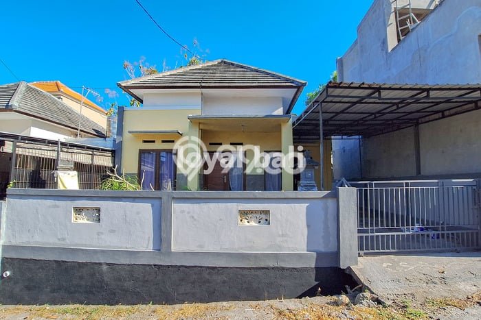 For Sale Hunian Rumah Terawat 2 KT di Benoa, Badung For Sale Hunian Rumah Terawat 2 KT di Benoa, Badung