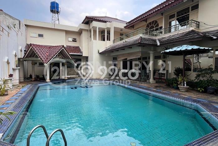 Jual Rumah Luas Megah Dengan View Eksklusif di Bintaro, Jakarta Selatan Jual Rumah Luas Megah Dengan View Eksklusif di Bintaro, Jakarta Selatan