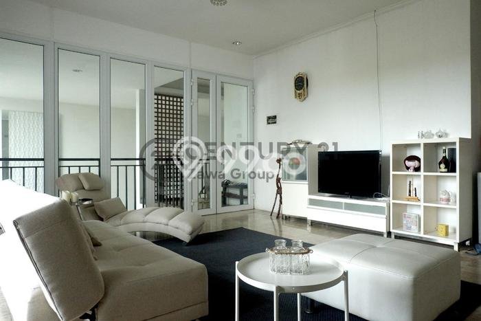 Jual Rumah Mewah Megah Dengan View Eksklusif di Tomang, Jakarta Barat Jual Rumah Mewah Megah Dengan View Eksklusif di Tomang, Jakarta Barat