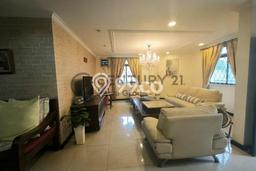 Dijual Rumah Mewah Elegan Dengan View Cantik di Duri Kepa, Jakarta Barat Dijual Rumah Mewah Elegan Dengan View Cantik di Duri Kepa, Jakarta Barat