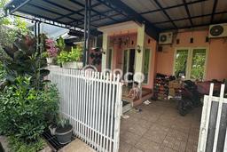 Rumah Kawasan , LT 100m2m², Bangunan 104m2m² Rumah Kawasan , LT 100m2m², Bangunan 104m2m²