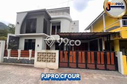 Vila Strategis di Cipanas, Luas 290m2m², Lingkungan Nyaman Vila Strategis di Cipanas, Luas 290m2m², Lingkungan Nyaman
