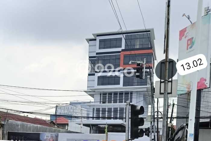 Kantor Bagus Dijual LB 3060m2 Lokasi Strategis Jakarta Timur Area Cocok untuk Berbisnis Kantor Bagus Dijual LB 3060m2 Lokasi Strategis Jakarta Timur Area Cocok untuk Berbisnis