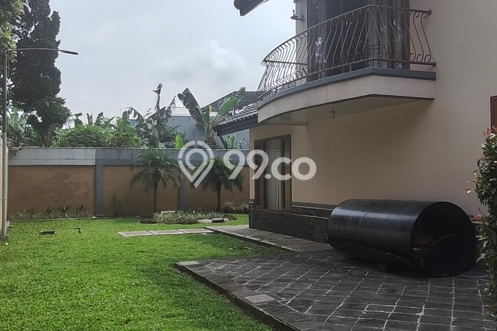 Vila Kawasan , Area 1035m2m², Akses ke Fasilitas Umum Vila Kawasan , Area 1035m2m², Akses ke Fasilitas Umum