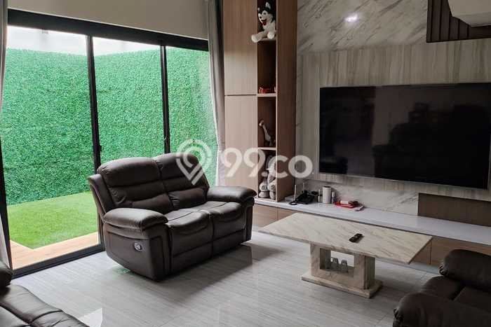 Hunian Mewah LB 525m2 Siap Huni Desain Elegan di Green garden, Jakarta Barat Hunian Mewah LB 525m2 Siap Huni Desain Elegan di Green garden, Jakarta Barat