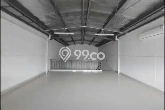 Unit Gudang Dijual di BSD Tangerang Selatan Luas Tanah 120m2, Luas Bangunan 108m2 Unit Gudang Dijual di BSD Tangerang Selatan Luas Tanah 120m2, Luas Bangunan 108m2