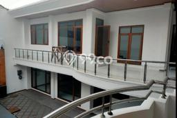 Rumah Luxury Modern Tanpa Renovasi di Taman Holis Indah Bandung Rumah Luxury Modern Tanpa Renovasi di Taman Holis Indah Bandung