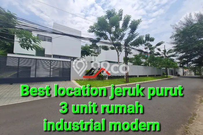 Ready to Use! Luxury House LT 1070m2 Desain Modern di Ampera Ready to Use! Luxury House LT 1070m2 Desain Modern di Ampera