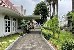 Rumah Elit Modern Tanpa Renovasi di Permata Hijau Jakarta Selatan Rumah Elit Modern Tanpa Renovasi di Permata Hijau Jakarta Selatan