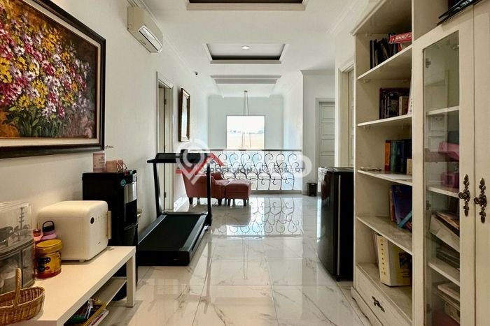 Hunian Eksklusif Dijual LT 200m2 di Kebayoran Baru, Jakarta Selatan Hunian Eksklusif Dijual LT 200m2 di Kebayoran Baru, Jakarta Selatan