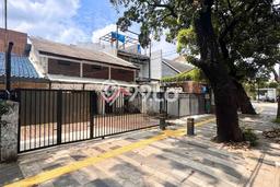 Rumah Eksklusif Siap Huni LT 488m2 di Kebayoran Baru, Jakarta Selatan Rumah Eksklusif Siap Huni LT 488m2 di Kebayoran Baru, Jakarta Selatan