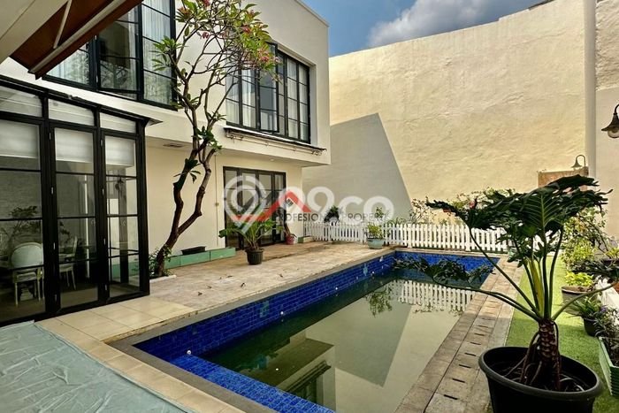 Rumah Elit LB 500m2 Siap Huni Desain Elegan di Pejaten, Jakarta Selatan Rumah Elit LB 500m2 Siap Huni Desain Elegan di Pejaten, Jakarta Selatan
