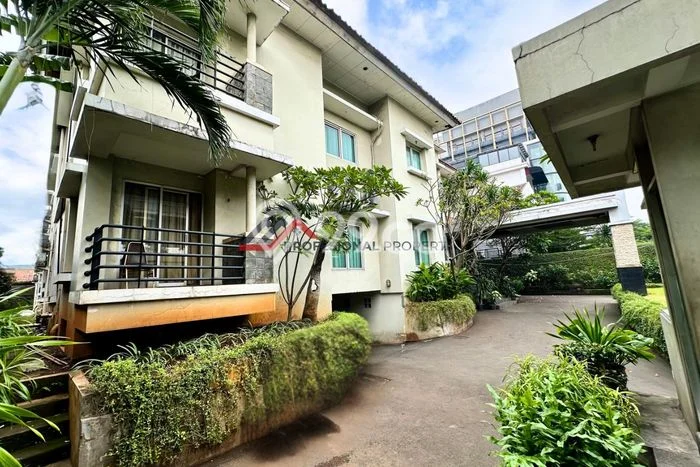 POTENSI BESAR! Hotel Kawasan , Luas 1400m2m², Lokasi Jalan Utama POTENSI BESAR! Hotel Kawasan , Luas 1400m2m², Lokasi Jalan Utama