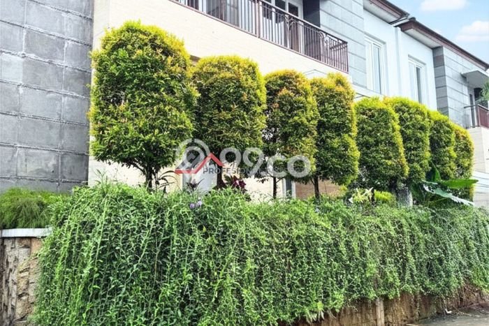 Dijual Rumah Mewah Elegan Dengan View Cantik di Ragunan, Jakarta Selatan Dijual Rumah Mewah Elegan Dengan View Cantik di Ragunan, Jakarta Selatan