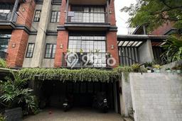 Rumah Elit Modern Siap Huni di Cipete Jakarta Selatan Rumah Elit Modern Siap Huni di Cipete Jakarta Selatan