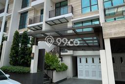 Rumah Elit Modern Siap Huni di Pondok Indah Jakarta Selatan Rumah Elit Modern Siap Huni di Pondok Indah Jakarta Selatan