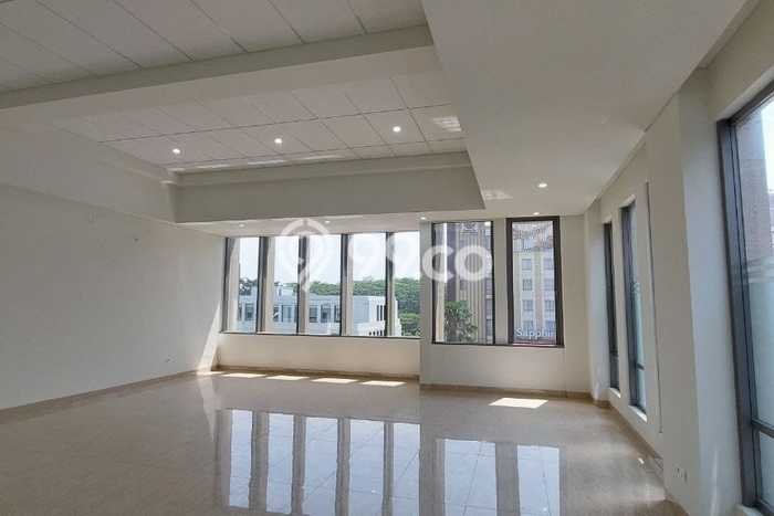 Ruko Dijual di Tangerang LT 96m2 & LB 350m2 Lokasi Terbaik! Ruko Dijual di Tangerang LT 96m2 & LB 350m2 Lokasi Terbaik!