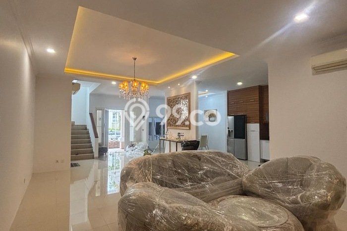 Disewakan! Rumah 3 Kamar Tidur &
3 Kamar Mandi di Gading Serpong, Tangerang Disewakan! Rumah 3 Kamar Tidur &
3 Kamar Mandi di Gading Serpong, Tangerang