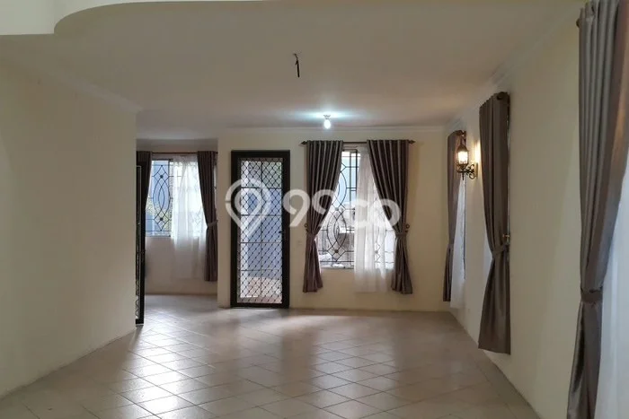 Hunian Mewah Siap Huni LT 185m2 di Karawaci, Tangerang Hunian Mewah Siap Huni LT 185m2 di Karawaci, Tangerang