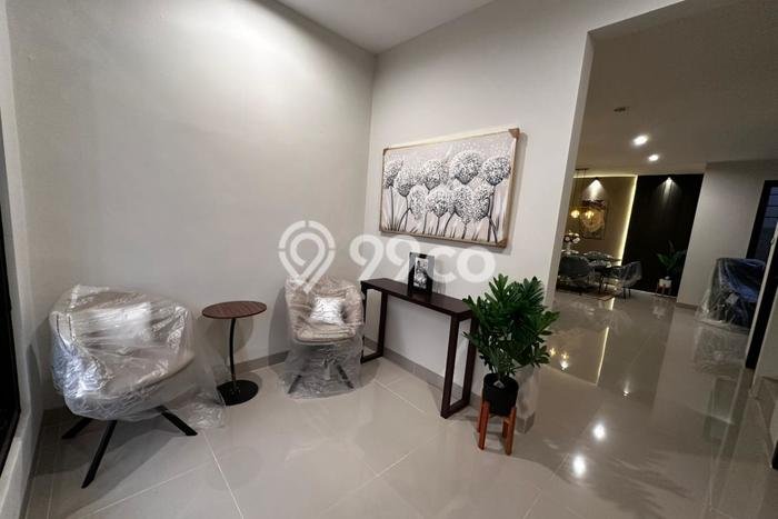Siap Huni Rumah Mewah 4 Kamar di Karawaci Dekat ke Mana Saja Siap Huni Rumah Mewah 4 Kamar di Karawaci Dekat ke Mana Saja