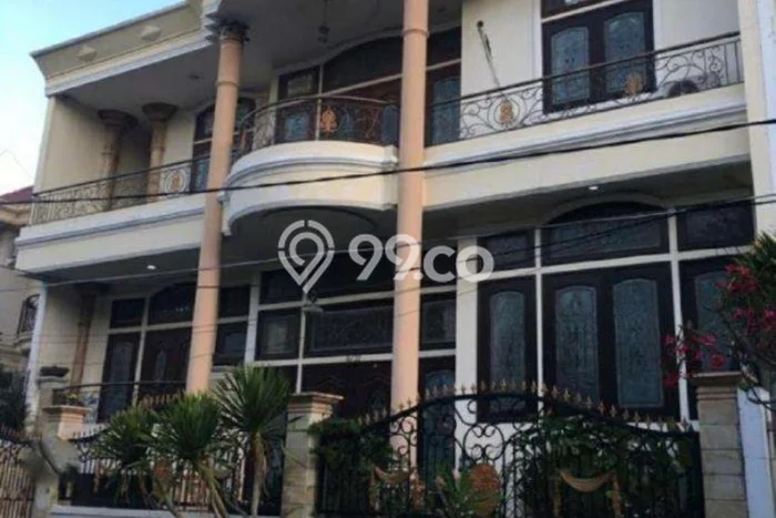 For Sale! Premium House LT 300m2 Desain Modern di Sukomanunggal For Sale! Premium House LT 300m2 Desain Modern di Sukomanunggal