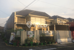 Hunian Cantik Minimalis Lb 120m2 di Wiyung, Surabaya Hunian Cantik Minimalis Lb 120m2 di Wiyung, Surabaya