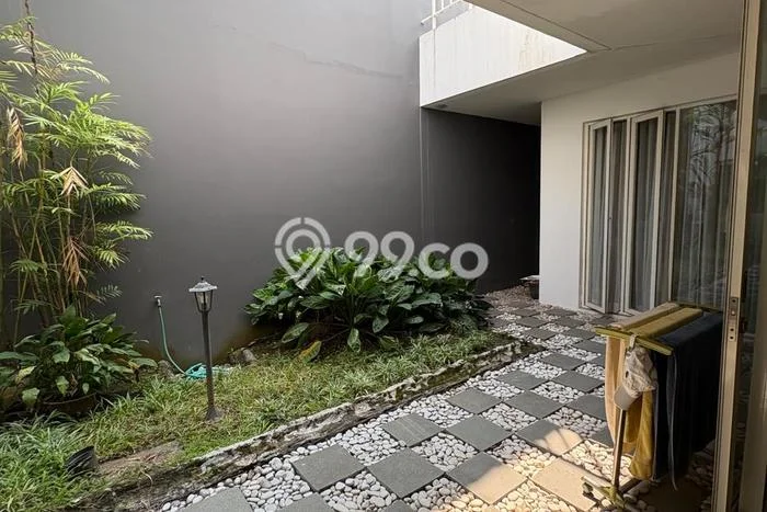 Siap Huni Rumah Mewah 4 Kamar di Wiyung Dekat ke Mana Pun Siap Huni Rumah Mewah 4 Kamar di Wiyung Dekat ke Mana Pun