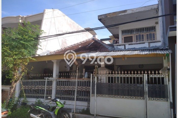 Jual Rumah Strategis Bagus Punya 4 KT di Tambaksari Surabaya SHM Jual Rumah Strategis Bagus Punya 4 KT di Tambaksari Surabaya SHM