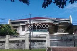 Hunian Eksklusif Siap Huni LT 630m2 di Raya Darmo, Surabaya Hunian Eksklusif Siap Huni LT 630m2 di Raya Darmo, Surabaya