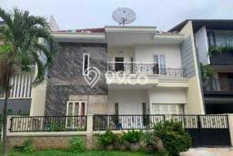 LISTING BARU! Rumah Strategis di , Luas 238m2m² Bangunan 350m2m² LISTING BARU! Rumah Strategis di , Luas 238m2m² Bangunan 350m2m²