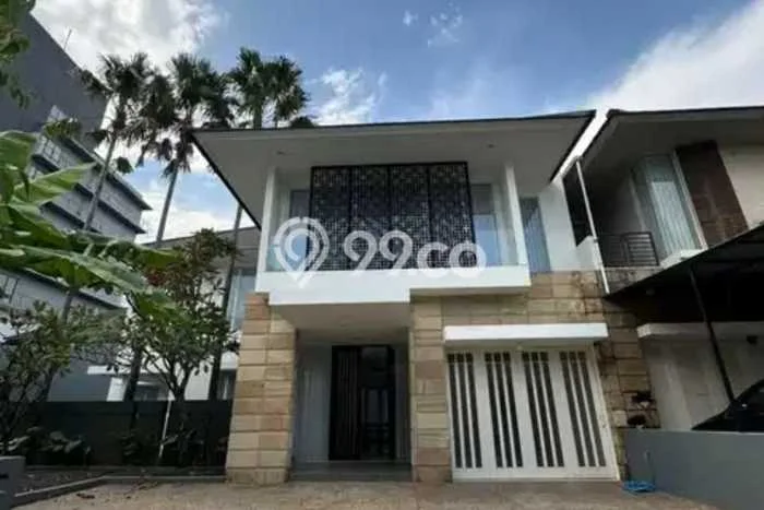 Dijual Rumah Premium dengan Fasilitas Sekitar Lengkap di Wiyung, Surabaya Dijual Rumah Premium dengan Fasilitas Sekitar Lengkap di Wiyung, Surabaya