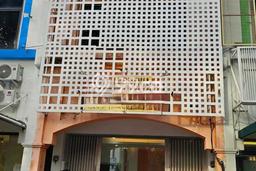 Untuk Dijual Ruko di Dukuh Pakis Surabaya LT 75m2 / LB 225m2 Untuk Dijual Ruko di Dukuh Pakis Surabaya LT 75m2 / LB 225m2