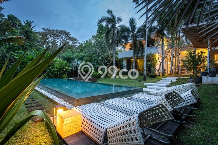 For Sale! Luxury House LT 3050m2 Desain Modern di Belalang For Sale! Luxury House LT 3050m2 Desain Modern di Belalang
