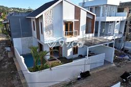 LOKASI TERBAIK! Vila di , Dimensi 150m2m², Lokasi Strategis dengan akses bagus LOKASI TERBAIK! Vila di , Dimensi 150m2m², Lokasi Strategis dengan akses bagus
