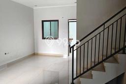 Rumah di Antapani, 4 KT, Pemandangan Kota, LT 140m² LB 120m² Rumah di Antapani, 4 KT, Pemandangan Kota, LT 140m² LB 120m²