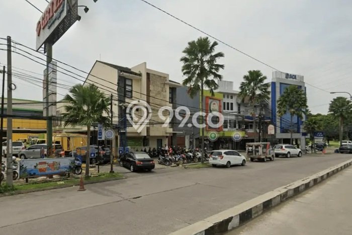 Disewakan Ruko komersial di Batununggal luas bangunan 212m2 Disewakan Ruko komersial di Batununggal luas bangunan 212m2