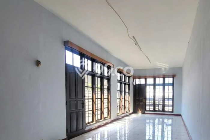 Komersial Disewa di Antapani, Bandung, LT 240m2 / LB 320m2 Komersial Disewa di Antapani, Bandung, LT 240m2 / LB 320m2