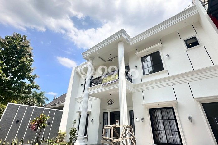 Rumah Elit LB 350m2 Siap Pakai Desain Elegan di Sentul City, Bogor Rumah Elit LB 350m2 Siap Pakai Desain Elegan di Sentul City, Bogor