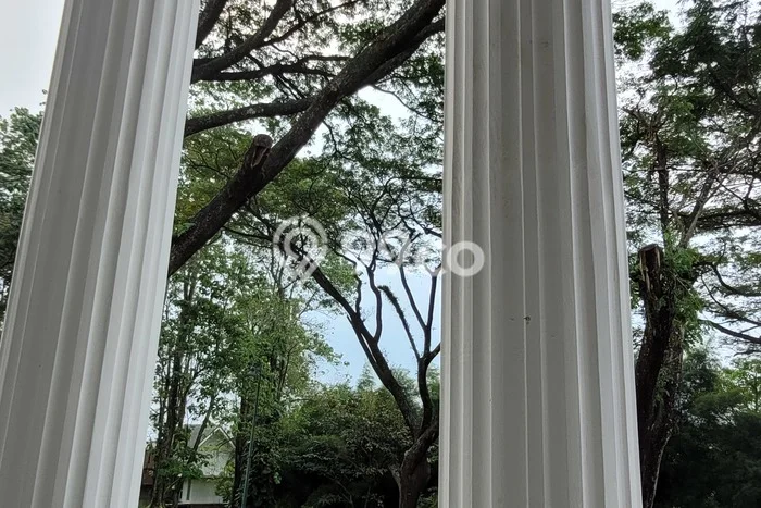 For Sale! Luxury House LT 1118m2 Desain Modern di Sentul City For Sale! Luxury House LT 1118m2 Desain Modern di Sentul City