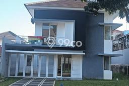 Jual Rumah Mewah Megah Dengan View Cantik di Sentul City, Bogor Jual Rumah Mewah Megah Dengan View Cantik di Sentul City, Bogor