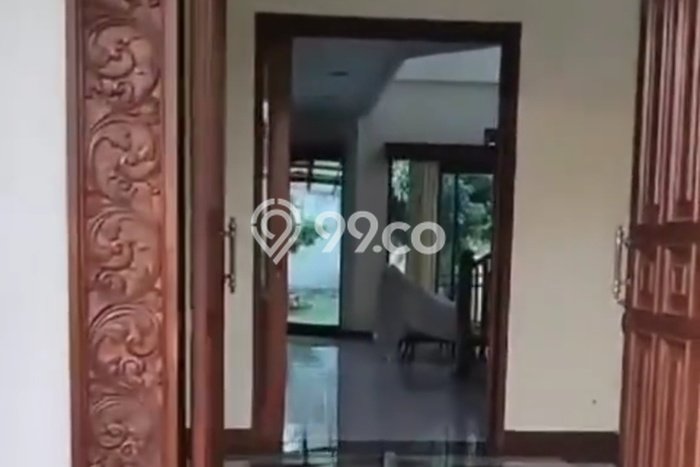 Ready to Use! Luxury House LT 681m2 Desain Elegan di Caturtunggal Ready to Use! Luxury House LT 681m2 Desain Elegan di Caturtunggal