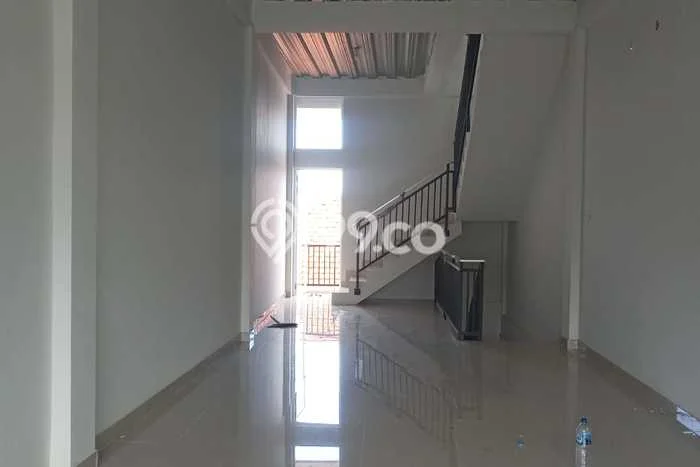 Ruko di Sambikerep, Luas 220m2m², Lokasi Berkembang, Mainroad Ruko di Sambikerep, Luas 220m2m², Lokasi Berkembang, Mainroad