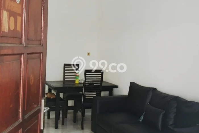 Lokasi terbaik! Rumah siap pakai dikontrakkan di Tebet LB 110m2 Lokasi terbaik! Rumah siap pakai dikontrakkan di Tebet LB 110m2