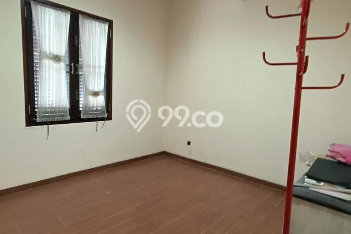Lokasi strategis! Rumah siap pakai dikontrakkan di Tebet LB 125m2 Lokasi strategis! Rumah siap pakai dikontrakkan di Tebet LB 125m2