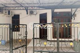 Lokasi terbaik! Rumah siap pakai dikontrakkan di Tebet LB 110m2 Lokasi terbaik! Rumah siap pakai dikontrakkan di Tebet LB 110m2