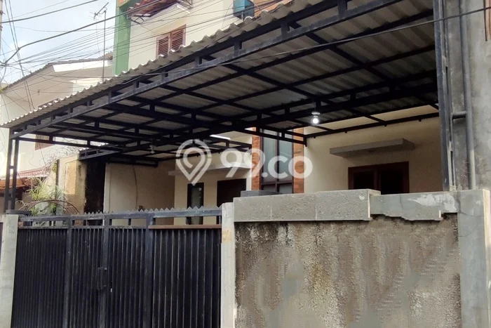 Lokasi strategis! Rumah siap pakai dikontrakkan di Tebet LB 125m2 Lokasi strategis! Rumah siap pakai dikontrakkan di Tebet LB 125m2