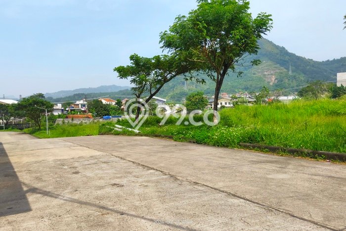 Lahan Kosong Dijual di Bandung dengan Area 8000m2 Lahan Kosong Dijual di Bandung dengan Area 8000m2