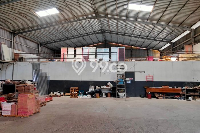 Gudang Bagus LT 1680m2 LB 700m2 Dijual di Solokan Jeruk Bandung Gudang Bagus LT 1680m2 LB 700m2 Dijual di Solokan Jeruk Bandung