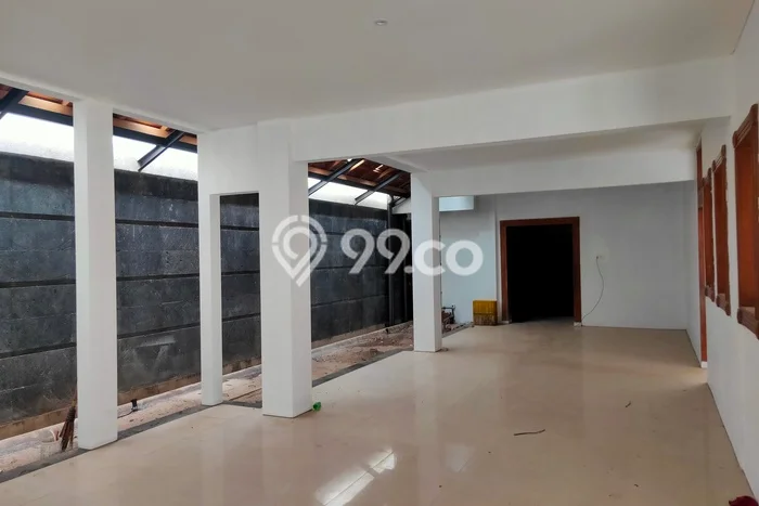 Komersial untuk Disewa di Pusat Bandung Luas Bangunan 200m2 Komersial untuk Disewa di Pusat Bandung Luas Bangunan 200m2